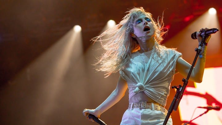 Review: Pop-punk veterans Paramore lead all-ages singalong in